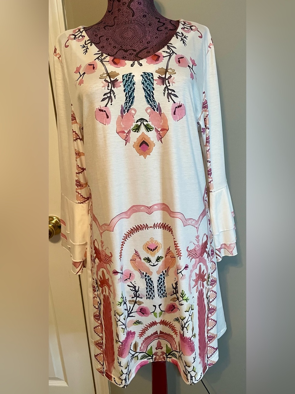 NWOT Floral BOHO Print Cream & Pink Long BELL Sleeve Swing Dress SZ medium
